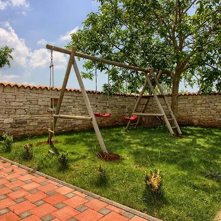 Βίλα Istrian With Private Pool For Up To 12 Persons *