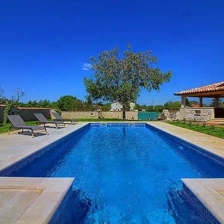 Βίλα Istrian With Private Pool For Up To 12 Persons *
