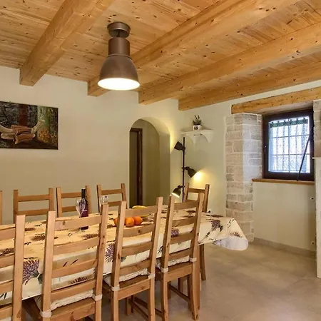 Istrian With Private Pool For Up To 12 Persons * Orbanići