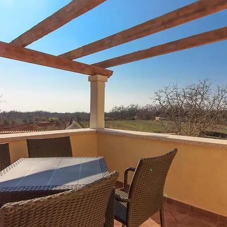 Vila Istrian With Private Pool For Up To 12 Persons *