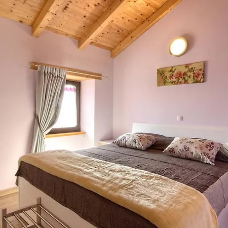 Istrian With Private Pool For Up To 12 Persons Βίλα *