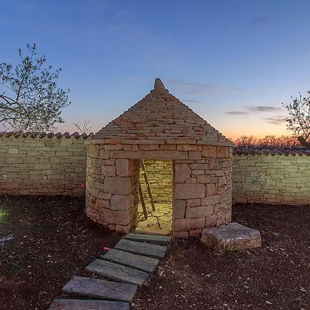 Istrian With Private Pool For Up To 12 Persons * Orbanici