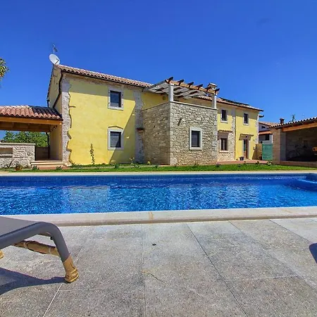 Villa Istrian With Private Pool For Up To 12 Persons Orbanici