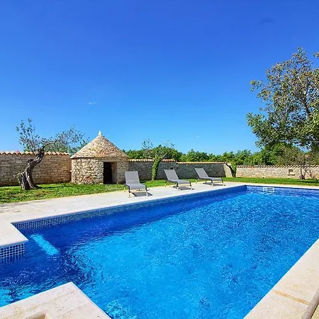 Istrian With Private Pool For Up To 12 Persons Orbanici