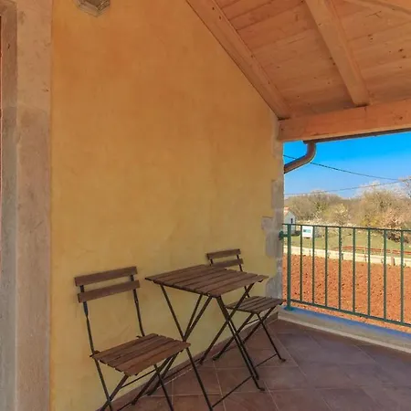 Istrian With Private Pool For Up To 12 Persons * Orbanići