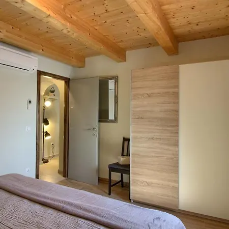 Istrian With Private Pool For Up To 12 Persons * Orbanići