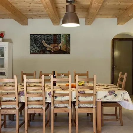 Istrian With Private Pool For Up To 12 Persons Villa