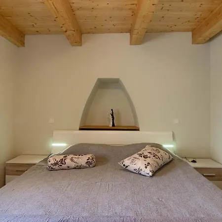 Villa Istrian With Private Pool For Up To 12 Persons Orbanici